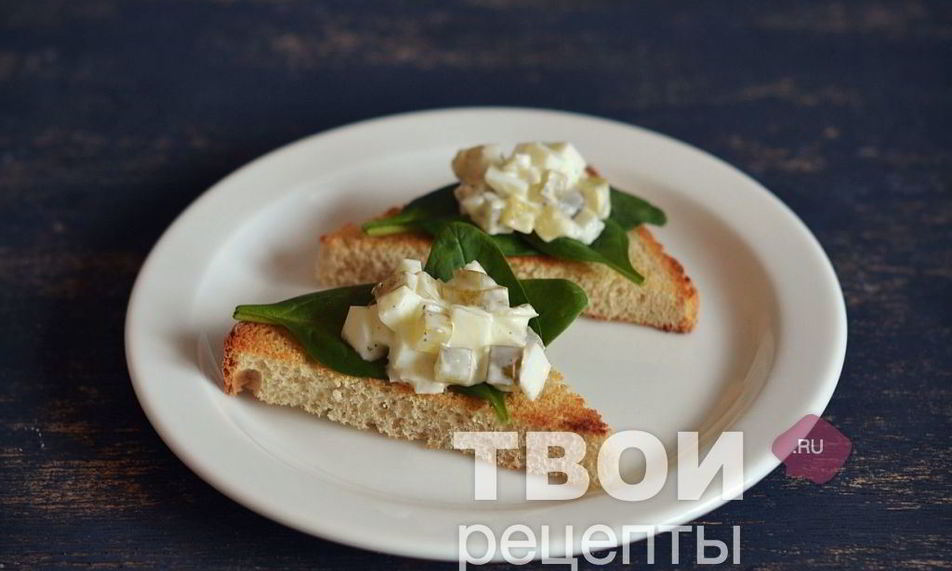 Рецепт бутербродов со шпинатом и яичным салатом