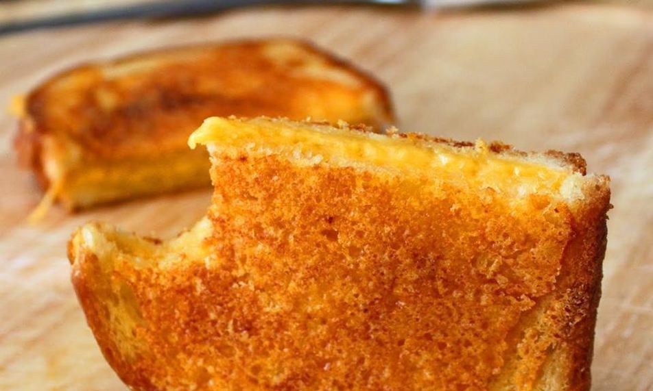 Рецепт горячих бутербродов с сыром