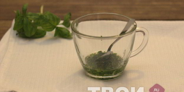 запеченный бутерброд с помидором и моцареллой