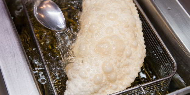 чебурек с брынзой