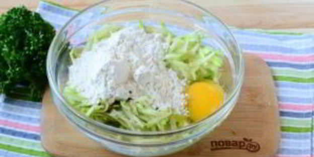 чебуреки из кабачков