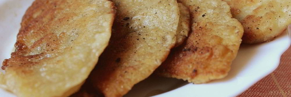 Чебуреки с фаршем и сыром