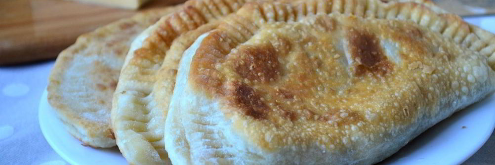 Чебуреки с грибами и сыром