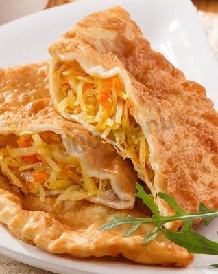 Чебуреки с капустой