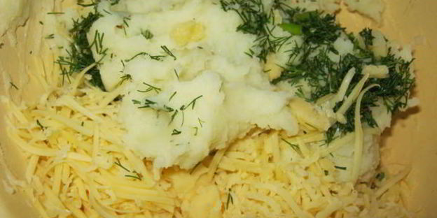 чебуреки с картофелем и сыром