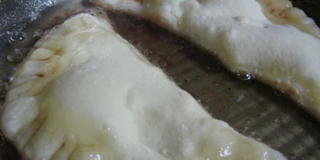 чебуреки с картофелем и сыром