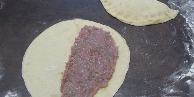 чебуреки с мясом