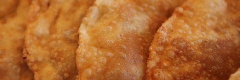 Чебуреки с тунцом