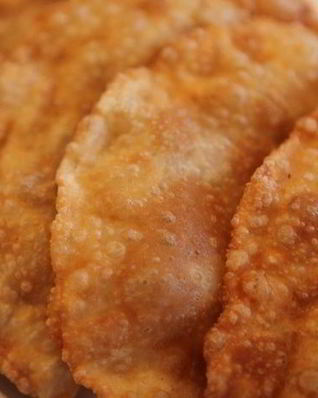 Чебуреки с тунцом