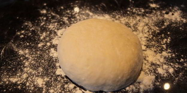 чебуреки с тунцом