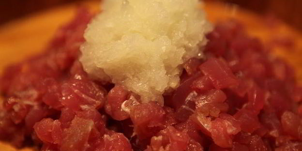 чебуреки с тунцом