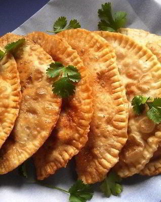 Чебуреки со свининой по-домашнему