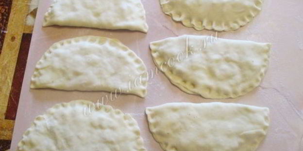 чебуреки в мультиварке