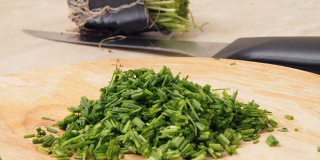 домашний сыр с луком и тмином