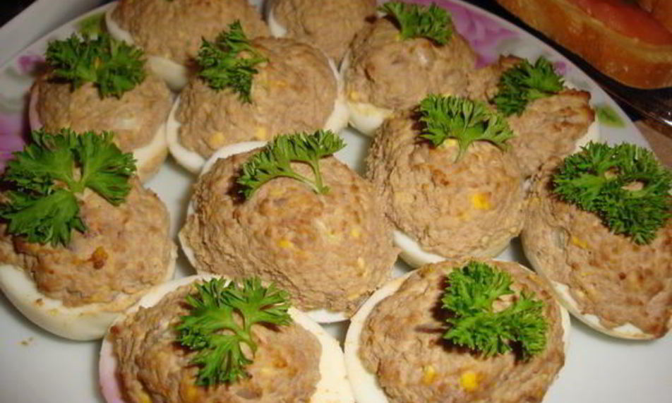 Рецепт фаршированных печеночных яиц