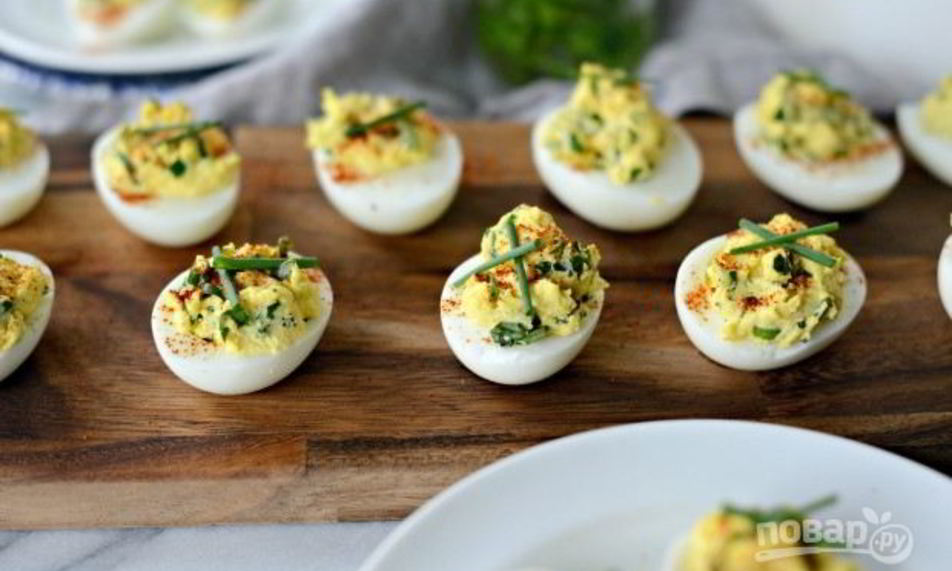 Рецепт фаршированных вареных яиц