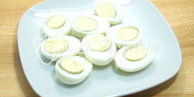 фаршированные яйца дед мороз