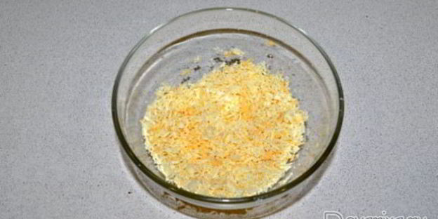 фаршированные яйца с икрой трески, минтая