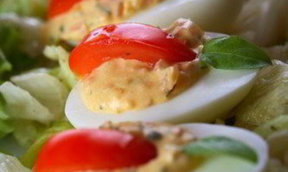 Рецепт фаршированных яиц с карри