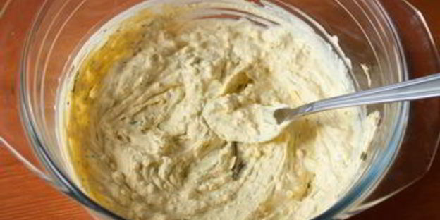 фаршированные яйца с копченым лососем