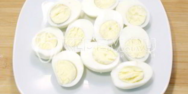 яйца фаршированные икрой