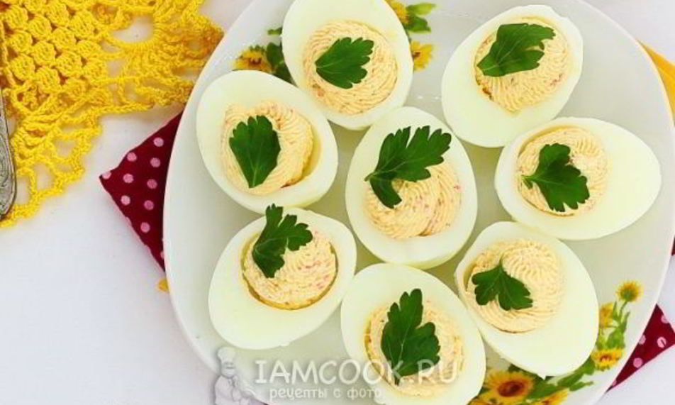 Рецепт яиц, фаршированных крабовыми палочками