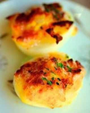 Яйца фаршированные креветками