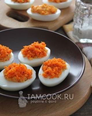 Яйца, фаршированные морковью