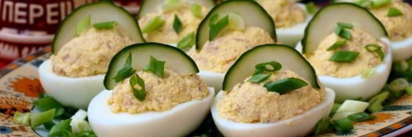 Яйца, фаршированные печенью трески