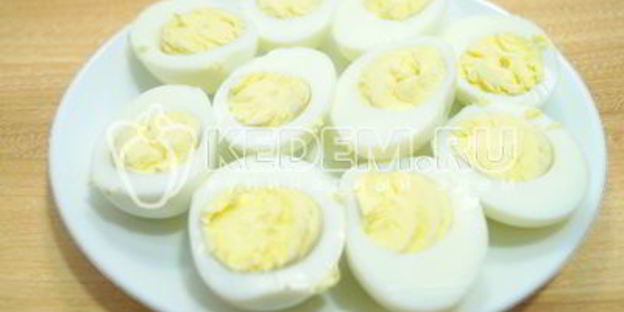 яйца фаршированные печенью