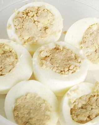 Яйца, фаршированные рисом