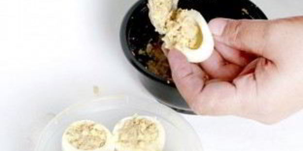 яйца, фаршированные рисом