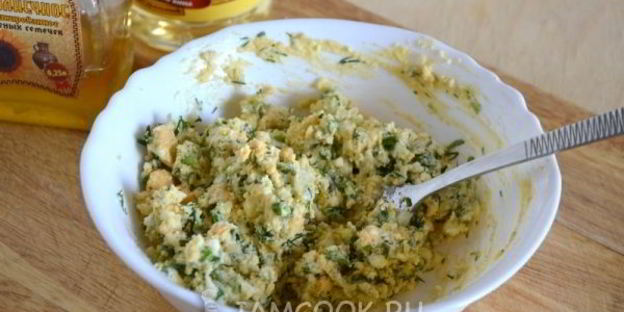 яйца, фаршированные сельдью с горчичной заправкой