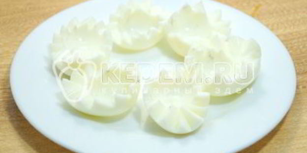 яйца фаршированные сельдью