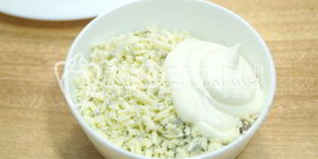 яйца фаршированные сельдью