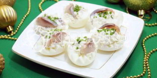 яйца фаршированные сельдью