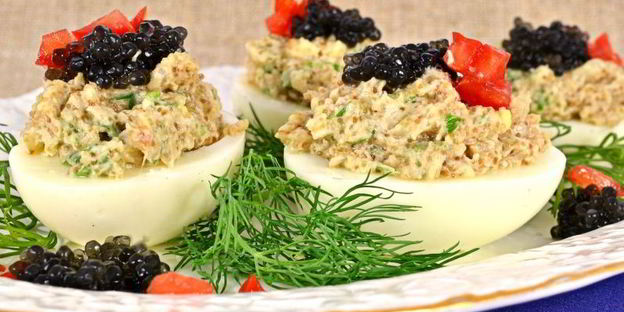 яйца фаршированные селедочной икрой