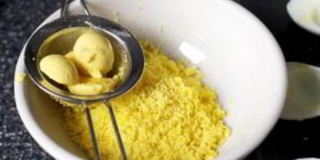 яйца фаршированные спаржей