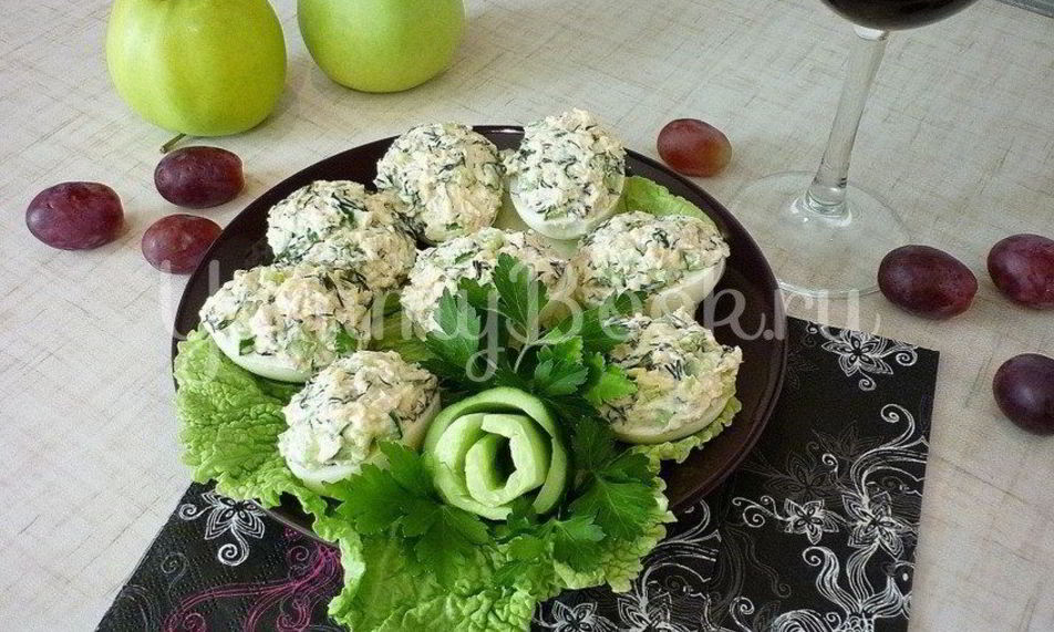 Рецепт яиц, фаршированных тунцом и свежим огурцом