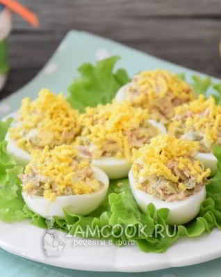 Яйца, фаршированные тунцом
