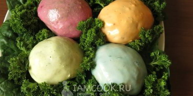 яйца фаршированные в цветном желе