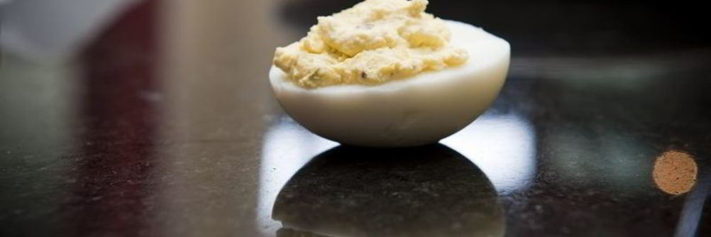 Яйца фаршированные желтком