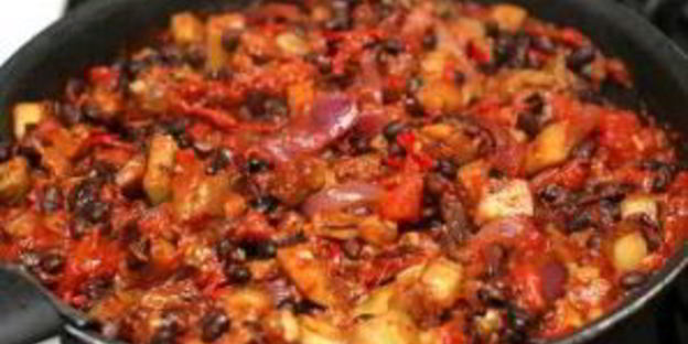 фасоль с баклажанами