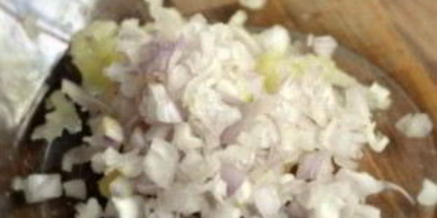 чесночно-сырные гренки