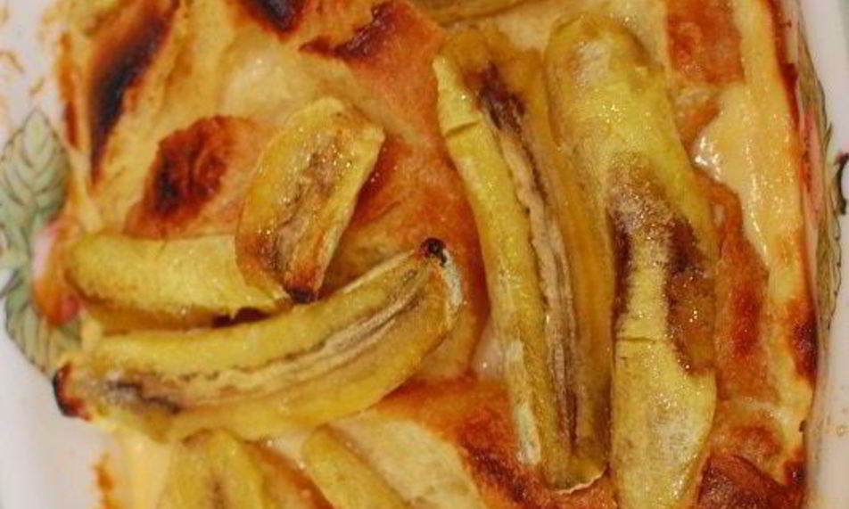 Рецепт французских гренков с бананами и карамельным соусом