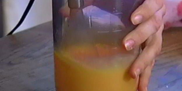 французские гренки с бананами и карамельным соусом