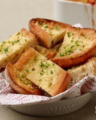 Гренки из белого хлеба с чесноком