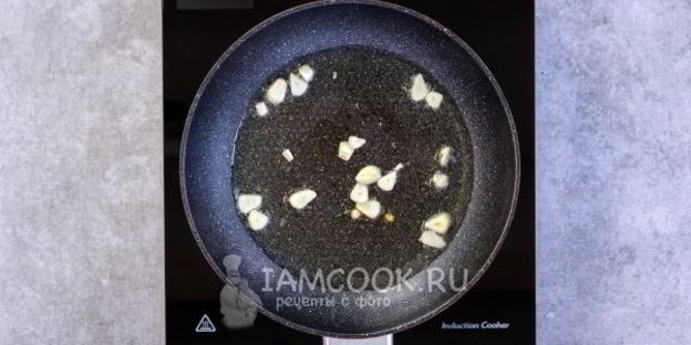 гренки из бородинского хлеба с чесноком