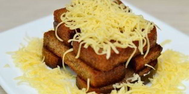 гренки с чесноком и сыром