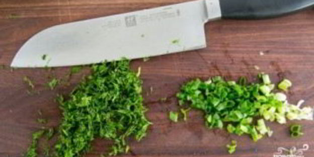 гренки с колбасой